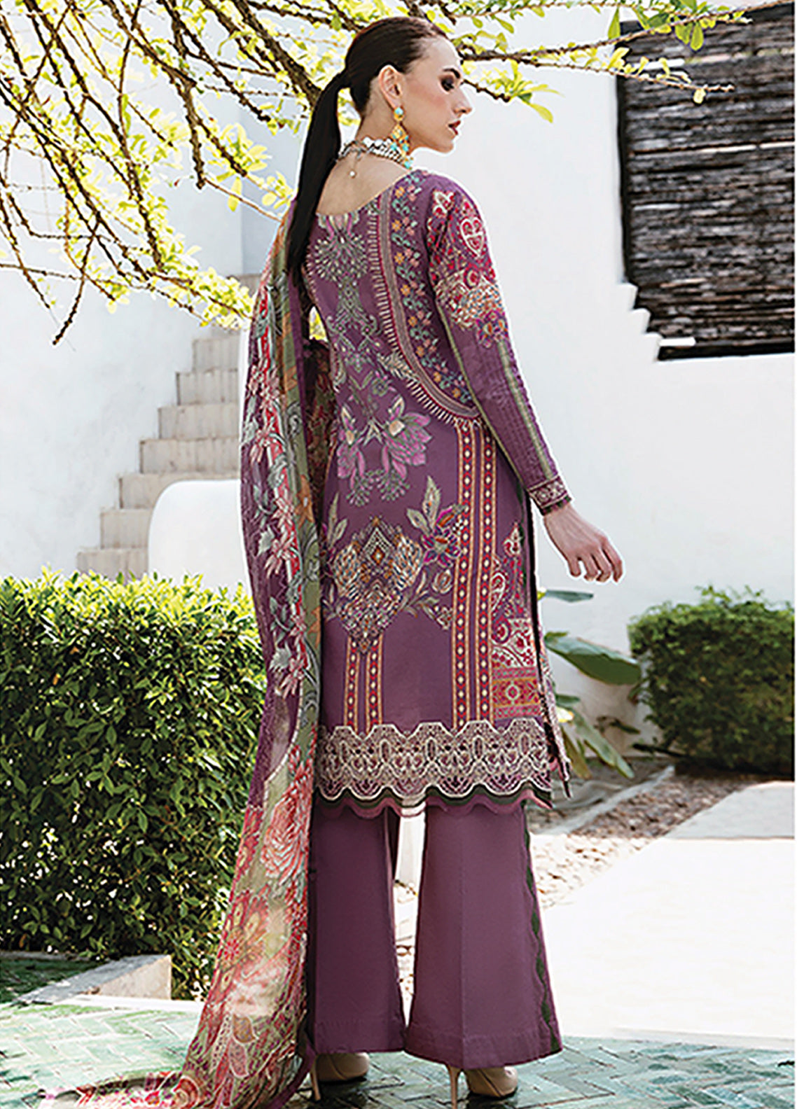 D#04 Gulaal Luxury Emb Lawn Collection 223 V-1