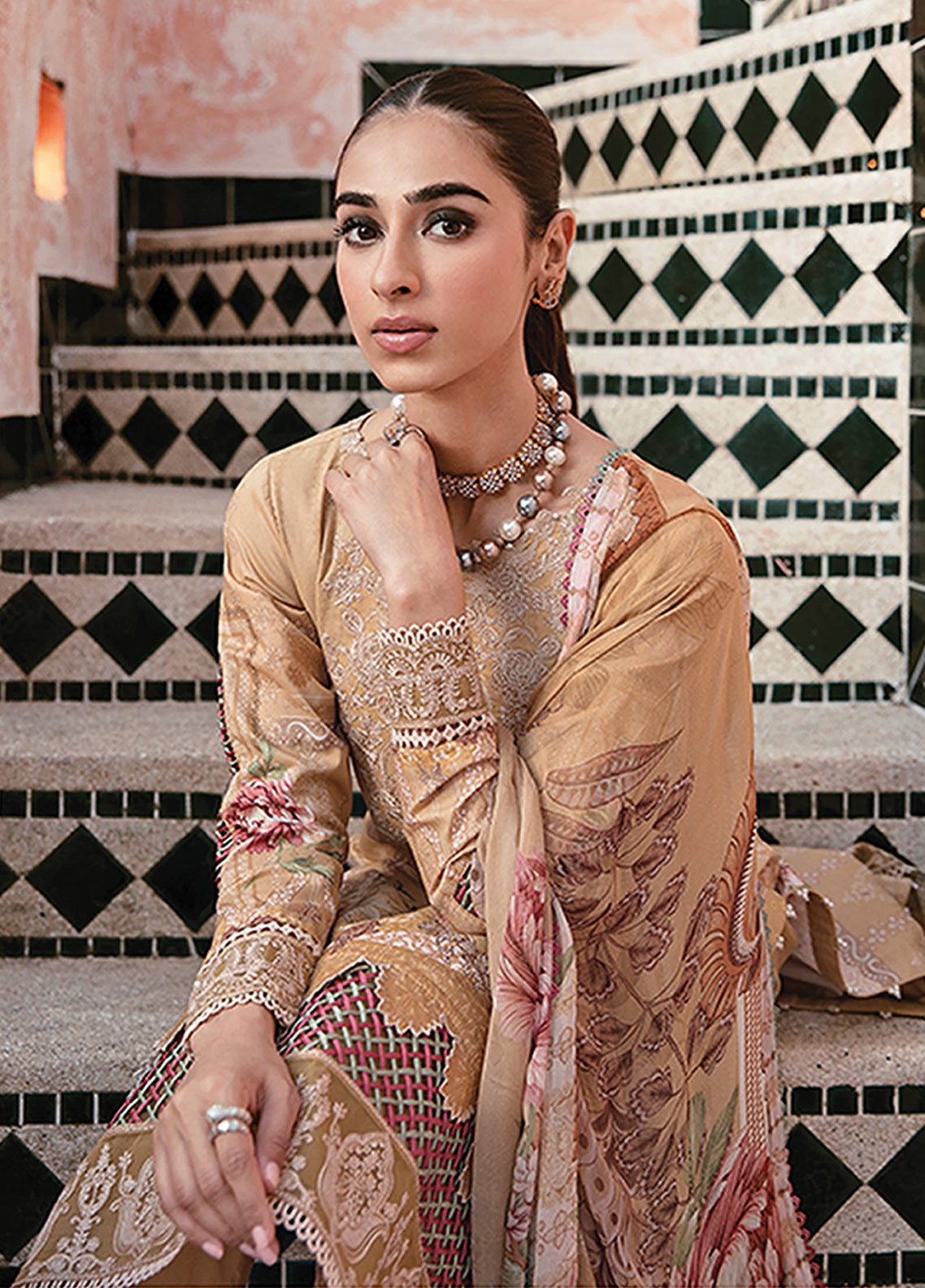 D#08 Gulaal Luxury Emb Lawn Collection 223 V-1