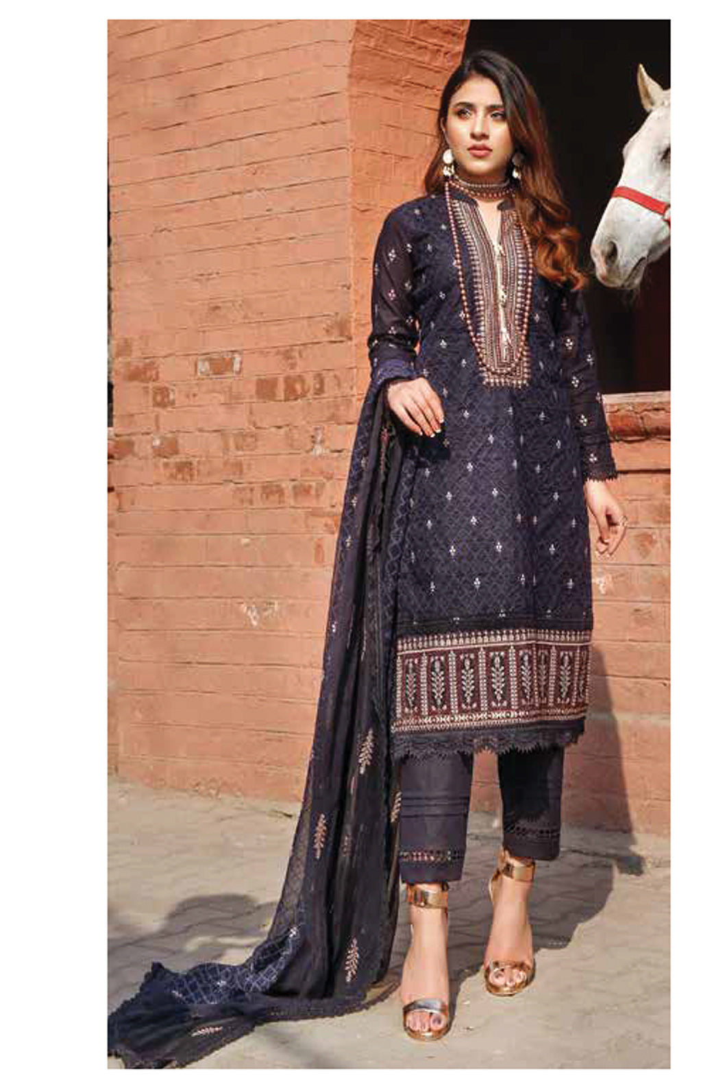 D#07 Mahnur Luxury Emb Lawn Collection 323 V-2