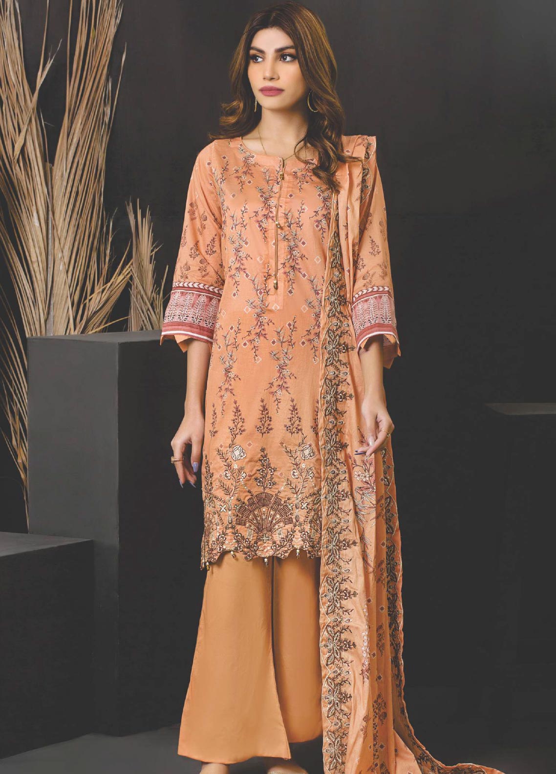 D#7334 Rashid Maha Emb Lawn Collection 223