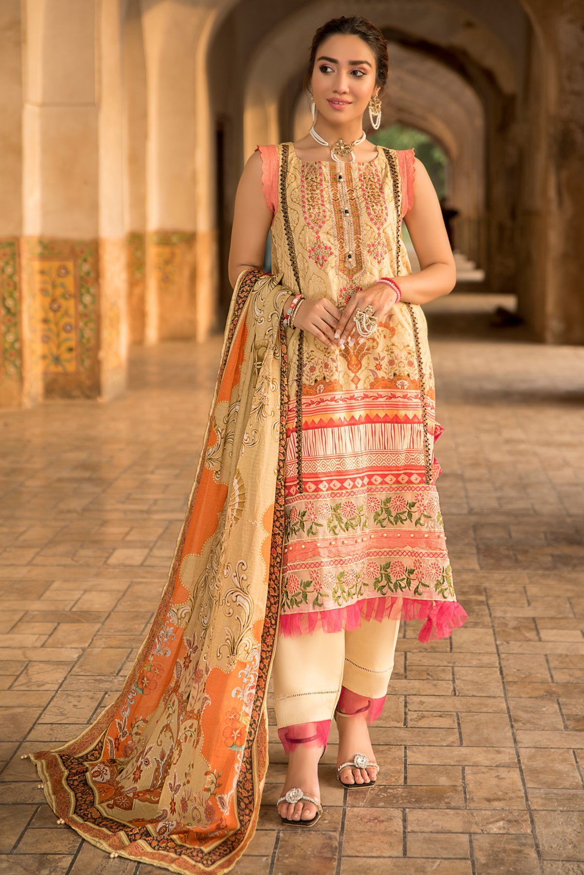 Taragini Unstitched 3 Piece Iffat