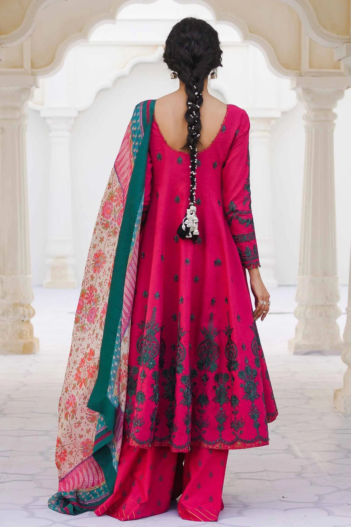D#10B Zara Shahjahan Emb Lawn Collection 323