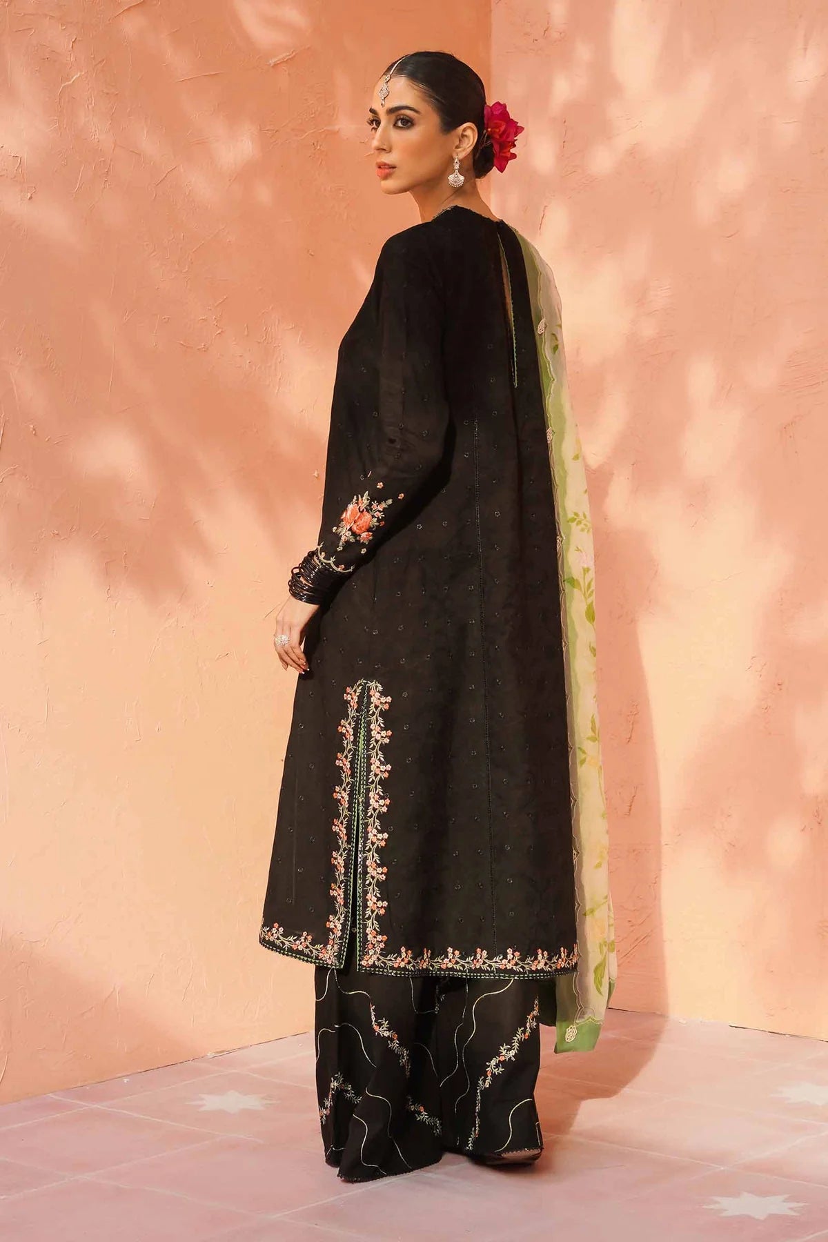 D#12B Zara Shahjahan Emb Lawn Collection 323