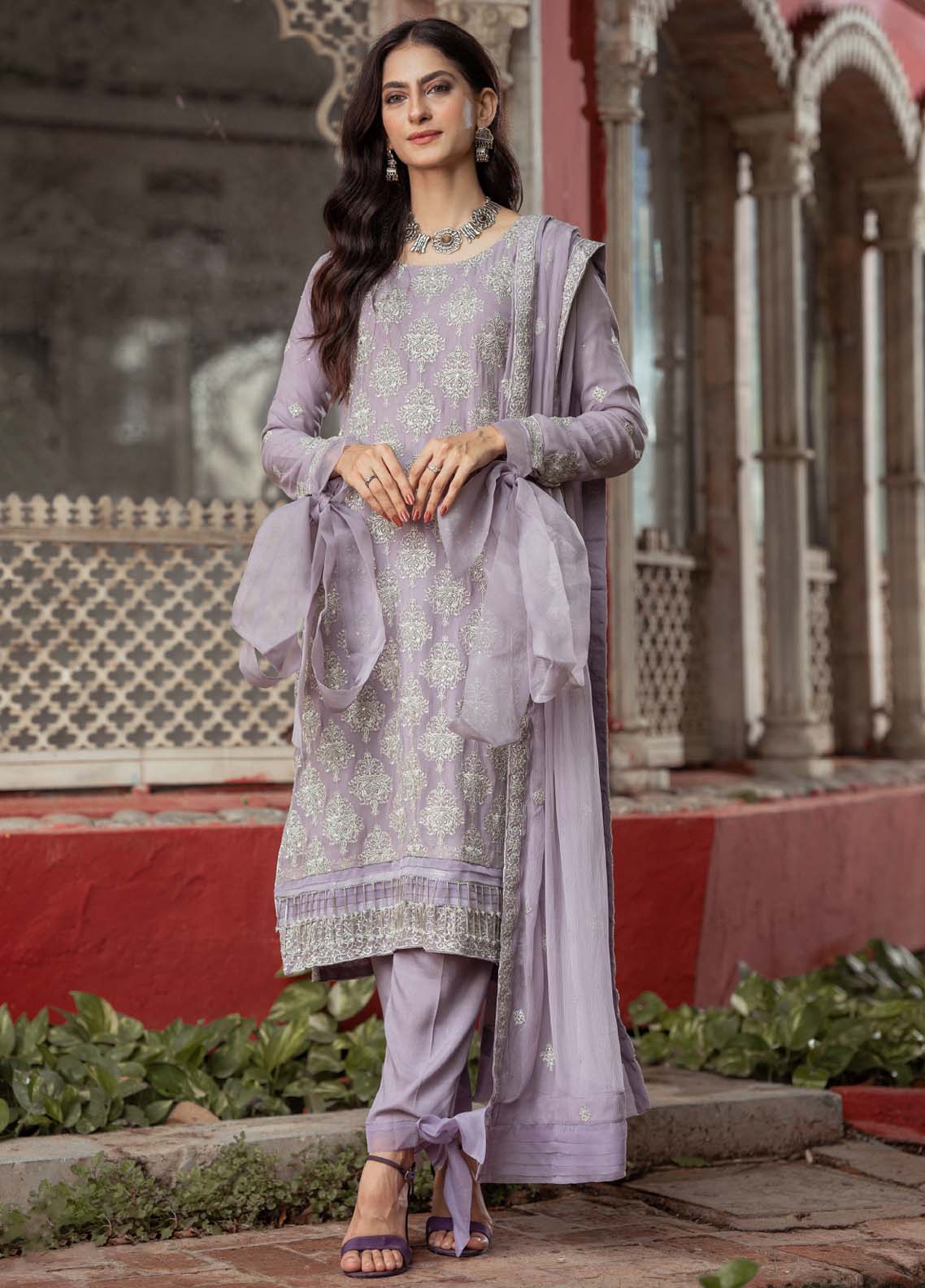 D#05 Emaan Aftab Luxury Emb Collection 922