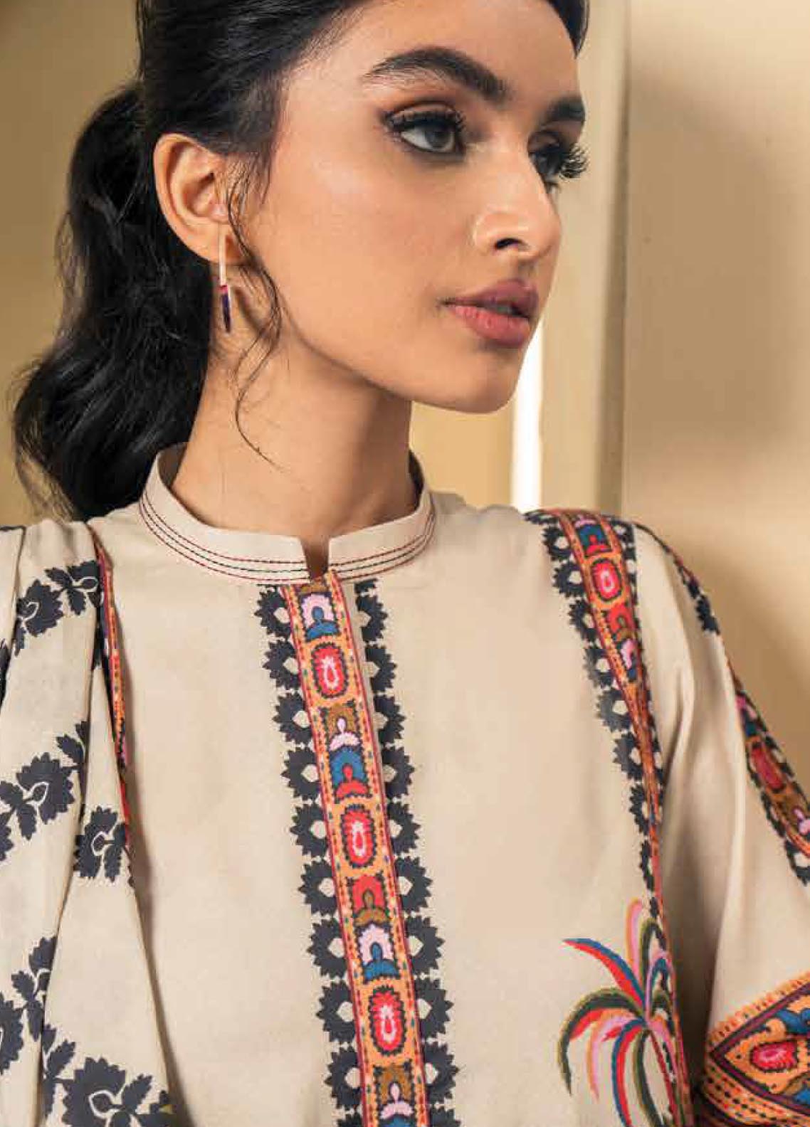 D#33 AlKaram Winter Collection 1022 3Pc