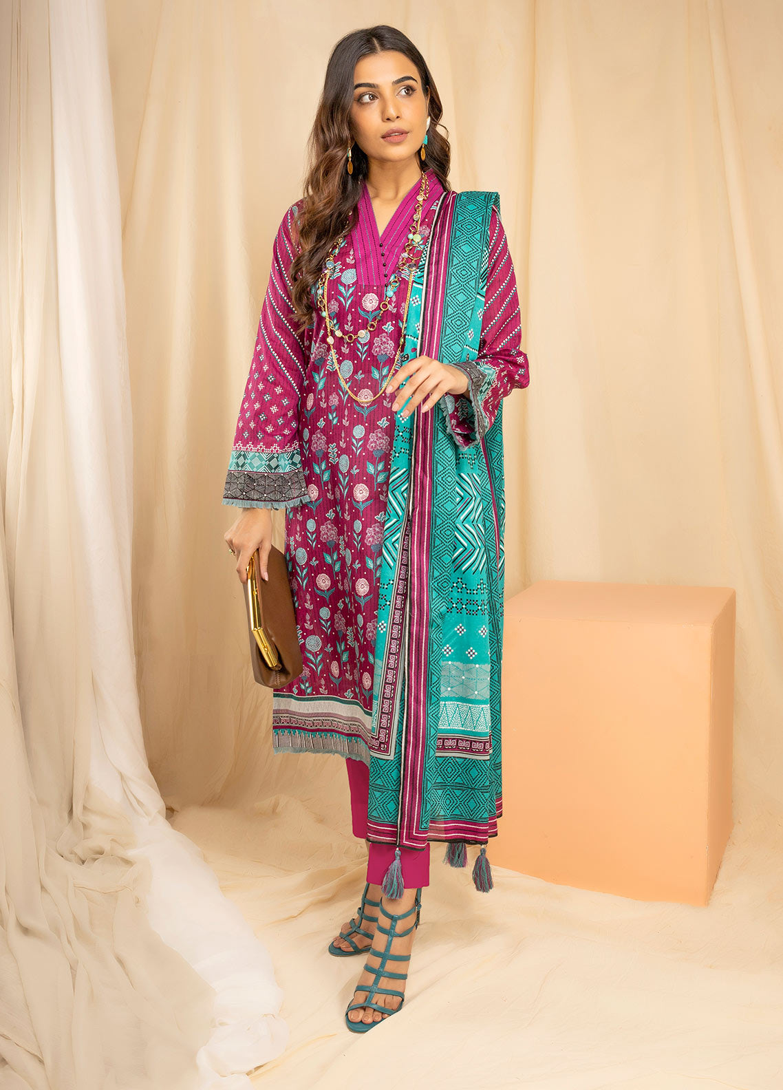 D#33B LSM Lakhany Komal Printed Lawn 3Pc 123 V-1