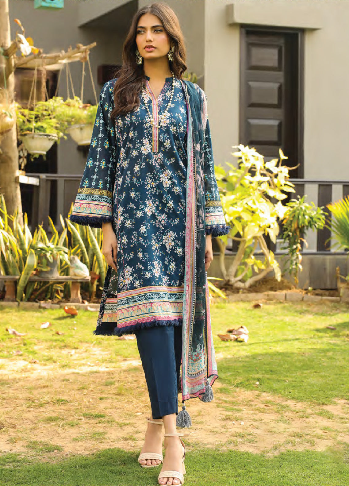 Komal Prints By Lakhany Printed Lawn Unstitched 3 Piece Suit - LSM24KP LG-IZ-0088-B