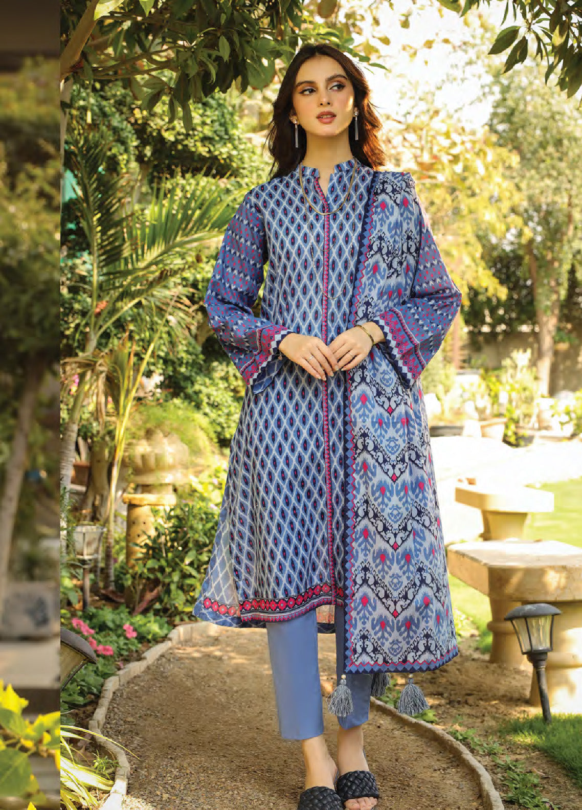 Komal Prints By Lakhany Printed Lawn Unstitched 3 Piece Suit - LSM24KP LG-SR-0176-B