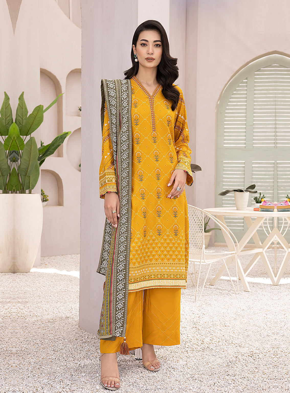 LSM Lakhany Pashmina Embroidered Unstitched 3 Piece Suit - 100