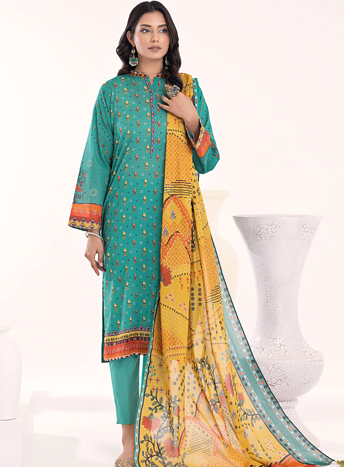 Lakhany By LSM Printed Lawn Stitched 3 Piece Suit - LG-EA-0456