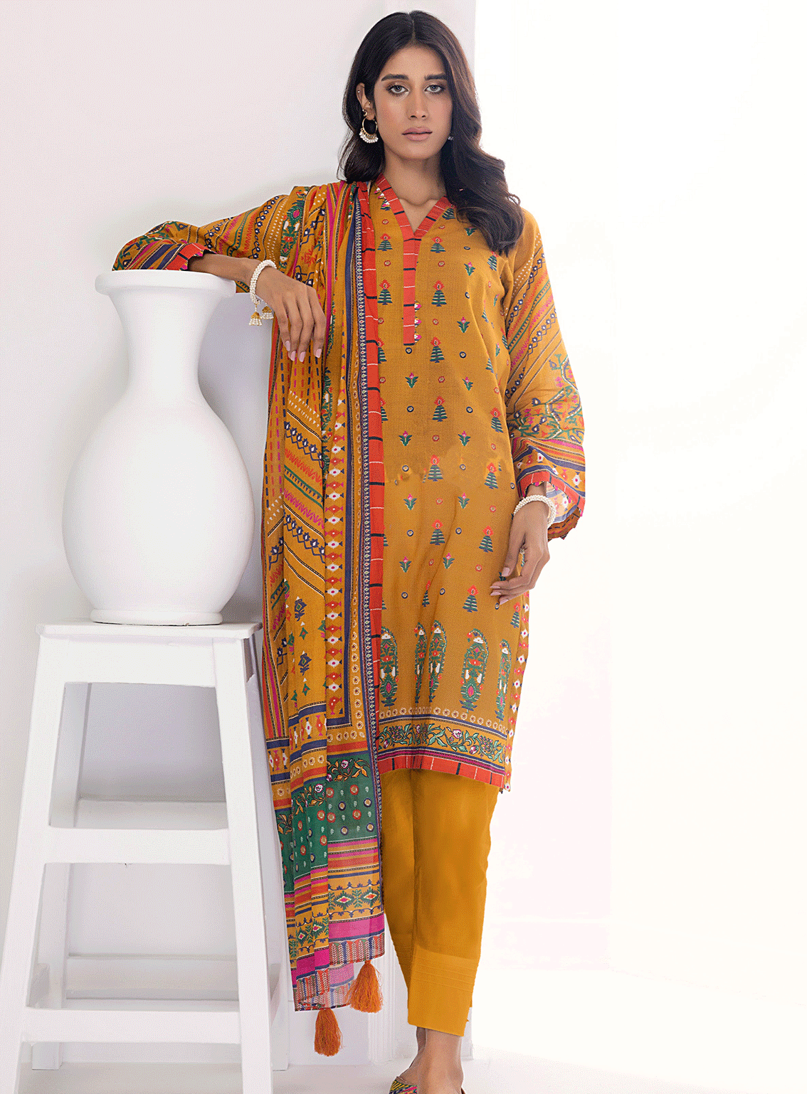 Lakhany By LSM Printed Lawn Stitched 3 Piece Suit - LG-EA-0466