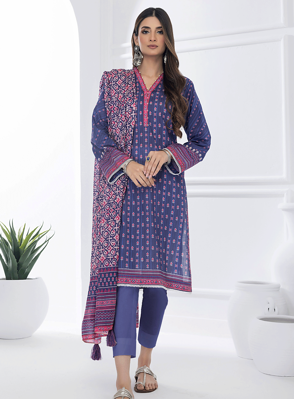 Lakhany By LSM Printed Lawn Stitched 3 Piece Suit - LG-SR-0144