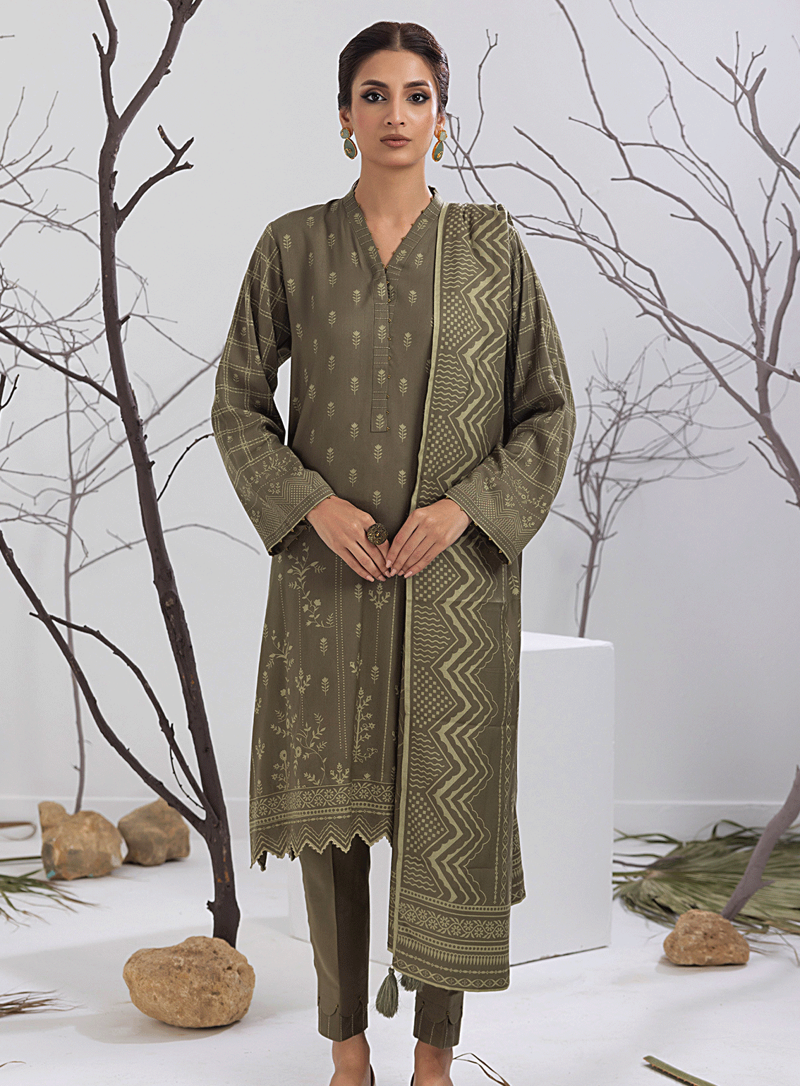 Lakhany Printed Cashmi Vool Unstitched 3 Piece Suit - LSM23CV LG-ZH-0101-A