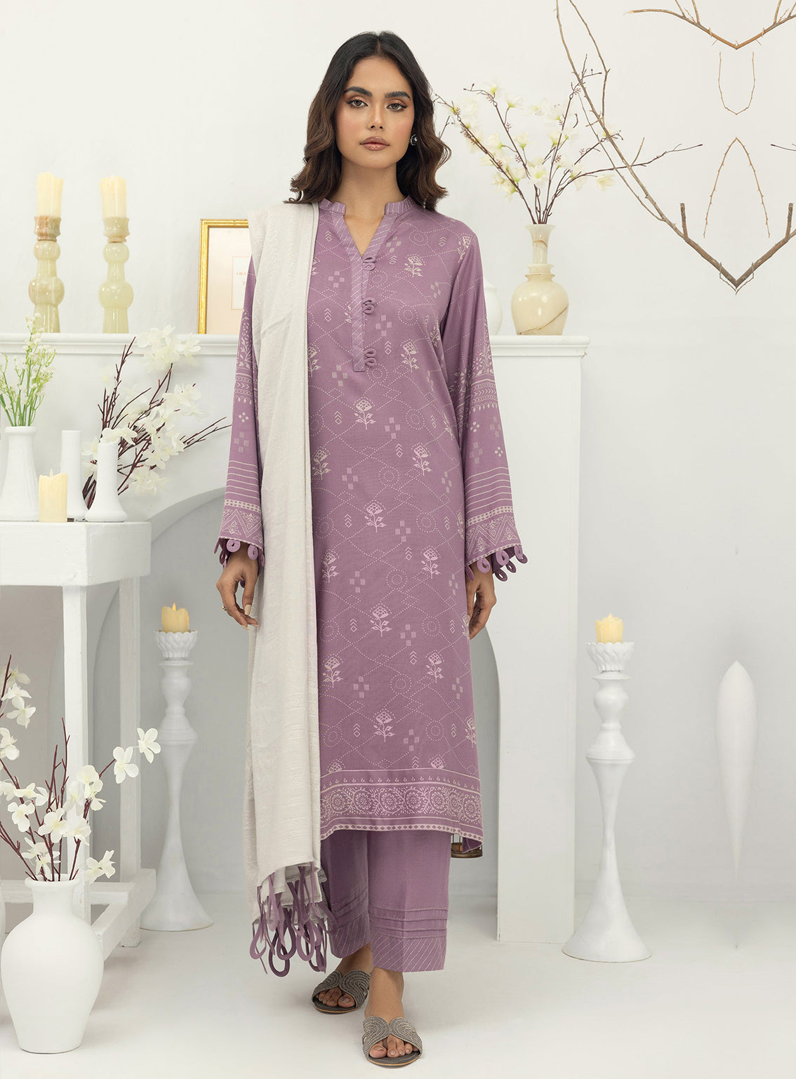 Lakhany Printed Pashmina Unstitched 3 Piece Suit - 476B