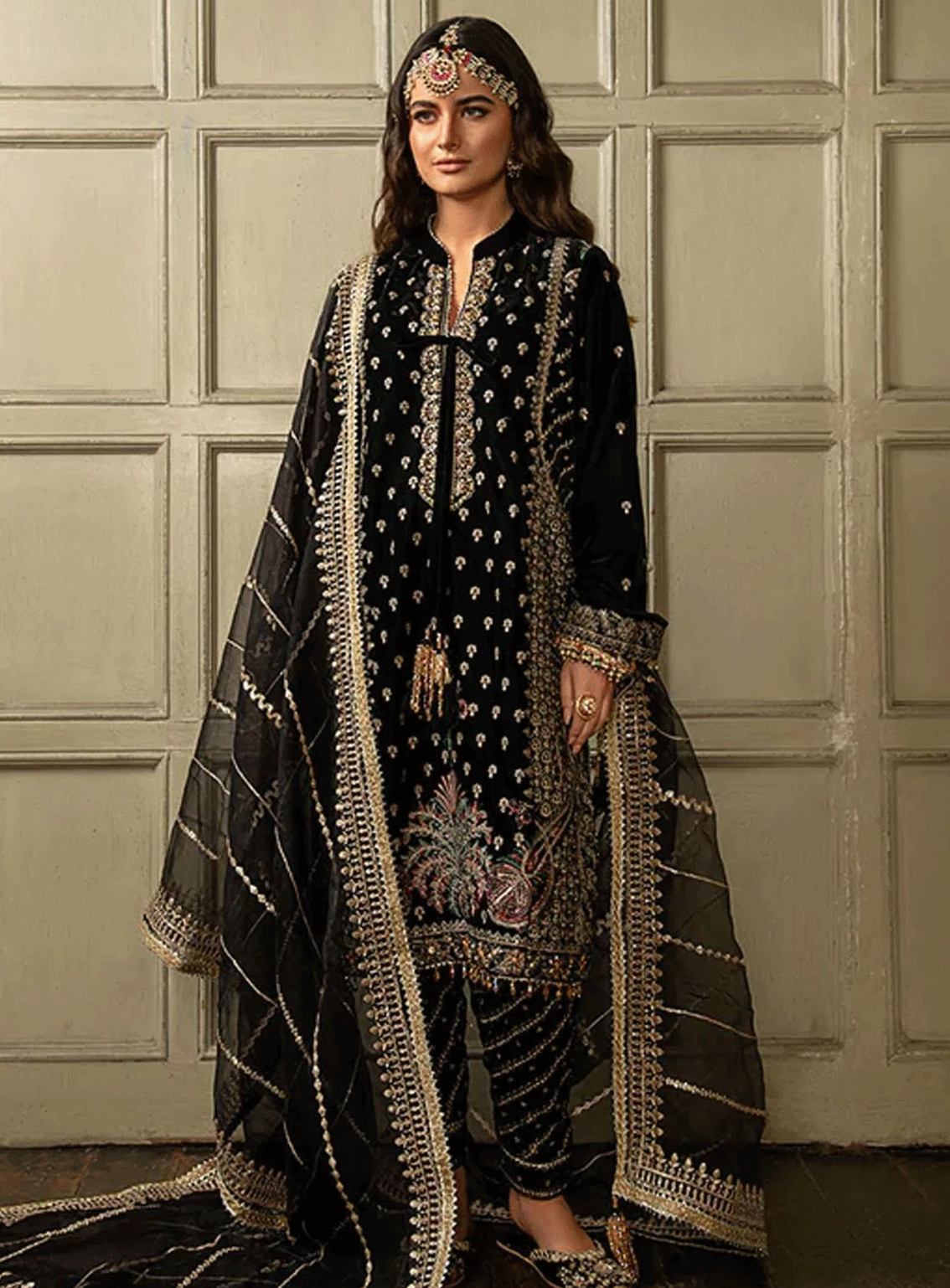 Nur By Sobia Nazir Embroidered Velvet Unstitched 3 Piece Suit - 04