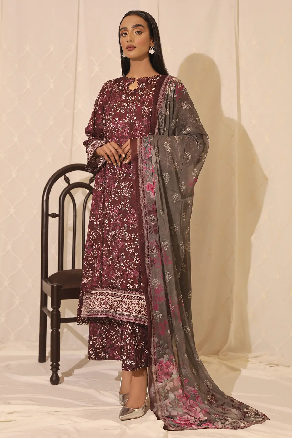 D#7764 Rashid Petal Digital Printed Lawn Collection 323