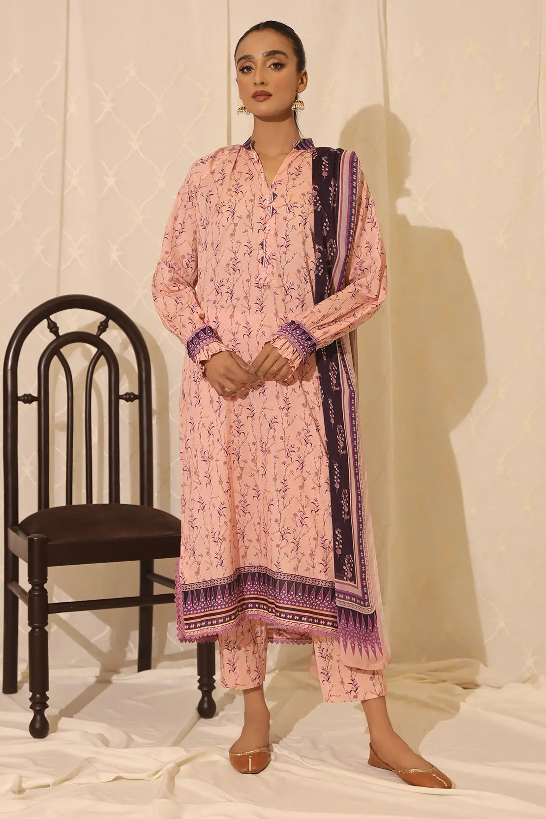 D#7766 Rashid Petal Digital Printed Lawn Collection 323