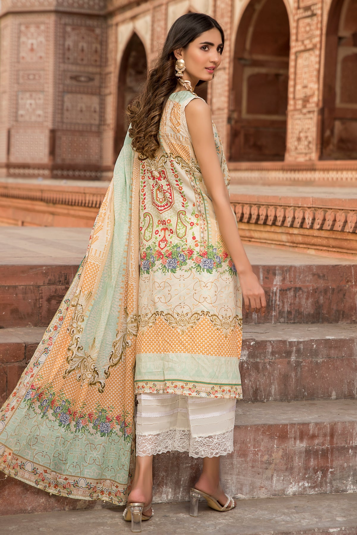 Taragini Unstitched 3 Piece Bahar
