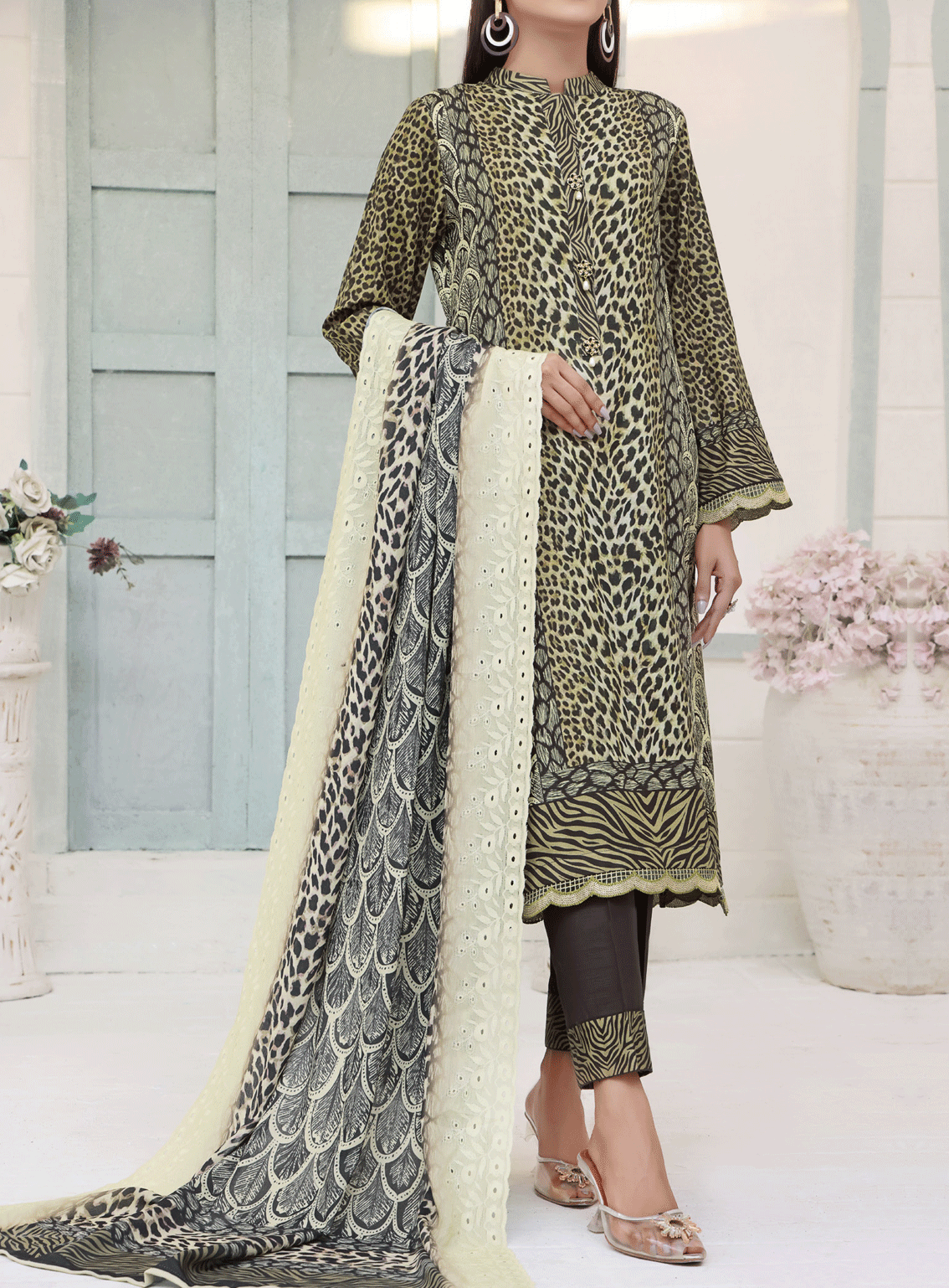 VS Textile Signature Embroidered Khaddar Unstitched 3 Piece Suit - 2596