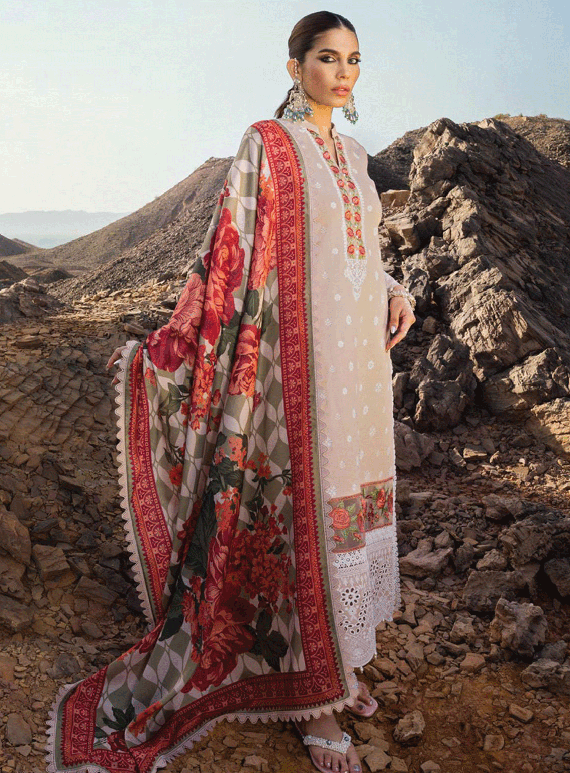 Zainab Chottani Embroidered Lawn Unstitched 3 Piece Suit - ZC23CL 4B DURNAZ
